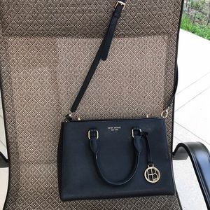 Henri Bendel W 57th TURNLOCK SATCHEL